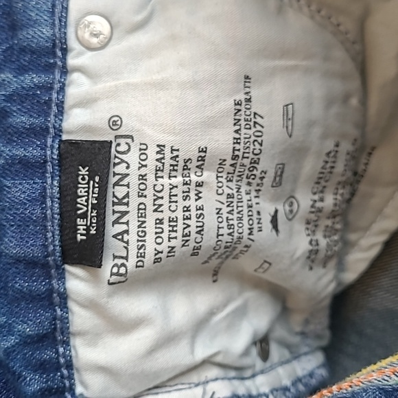 NWT BLANK NYC The Varick kick flare jeans size 26 - Picture 9 of 10